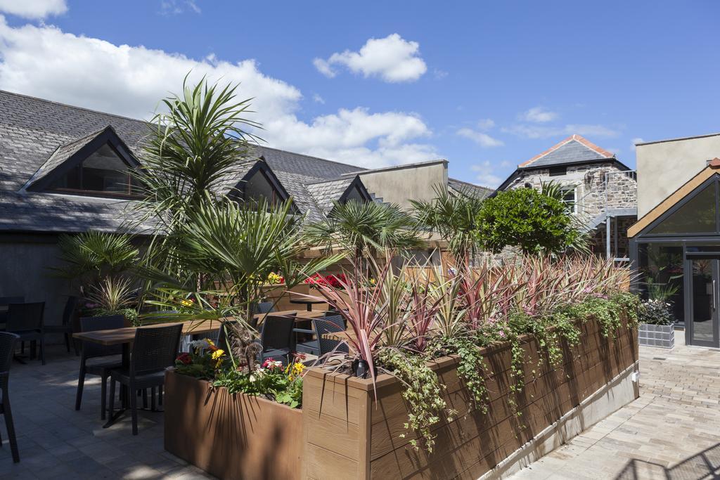 The White Hart Hotel Wetherspoon Okehampton Exterior foto