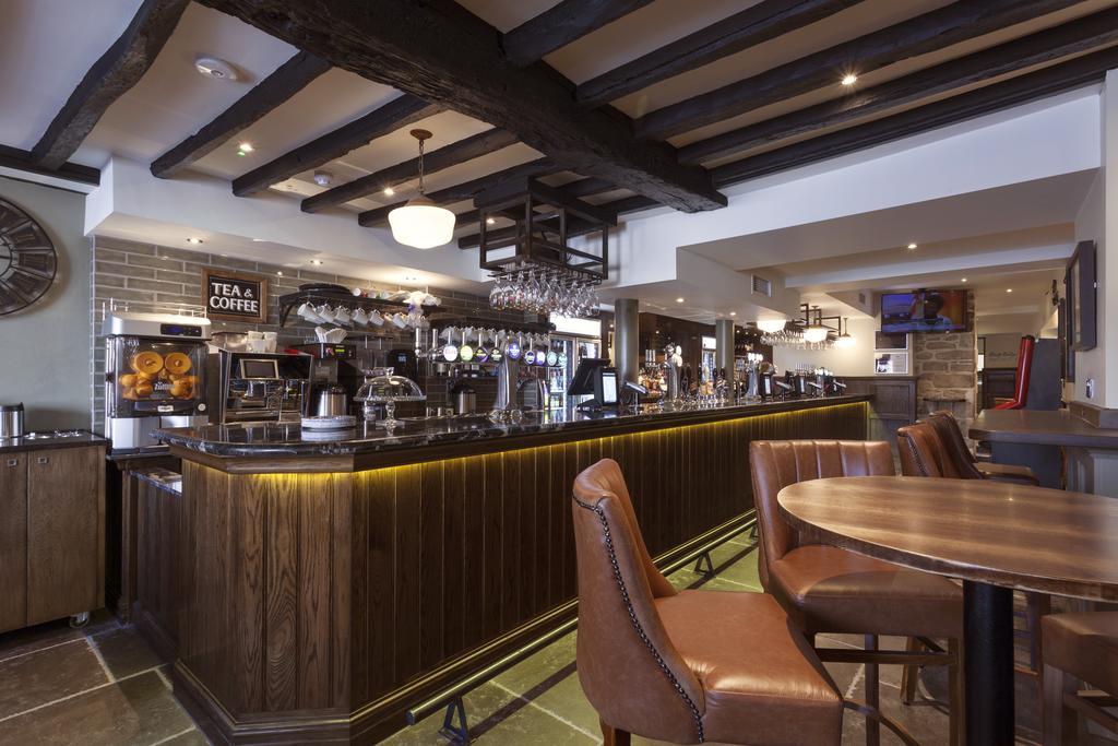 The White Hart Hotel Wetherspoon Okehampton Exterior foto