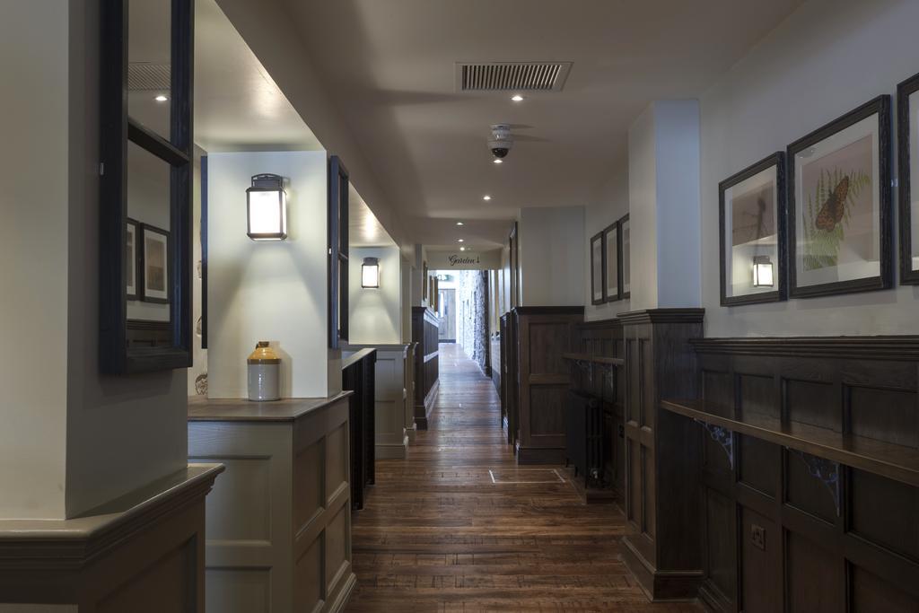 The White Hart Hotel Wetherspoon Okehampton Exterior foto
